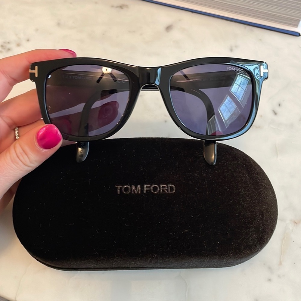 New Tom Ford black sunglasses, never worn